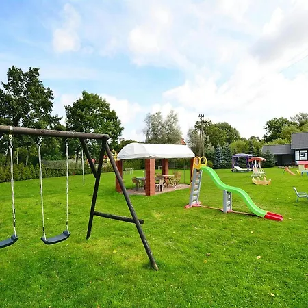 Family Homes, Pool, Large Garden